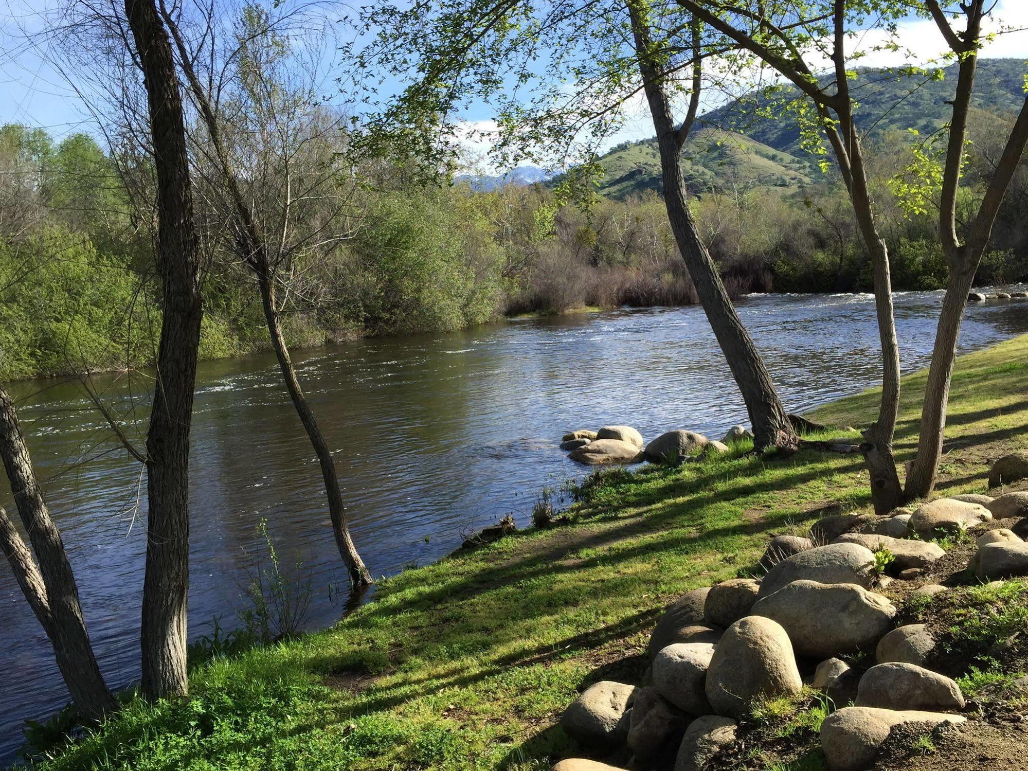 Kaweah Park Resort スリー・リバーズ エクステリア 写真