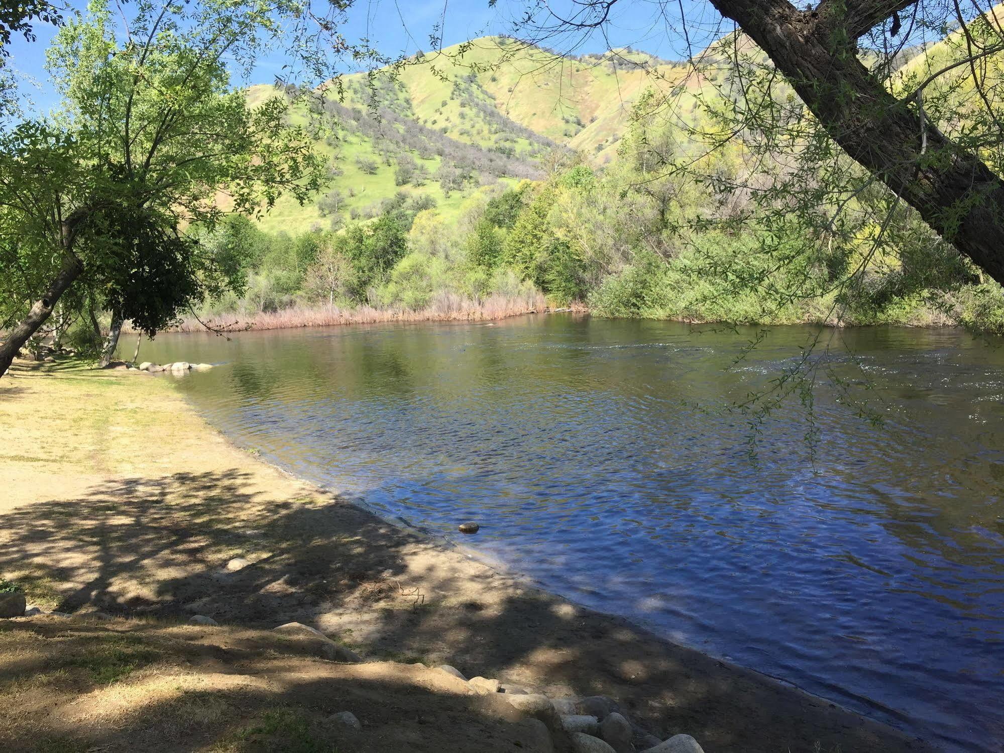 Kaweah Park Resort スリー・リバーズ エクステリア 写真